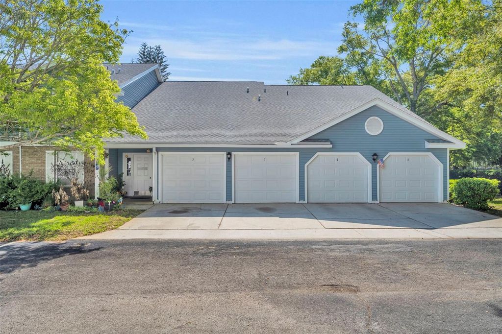 Image 1 of property listing at 2427 TACK ROOM LANE 8, Orlando, FL 32812