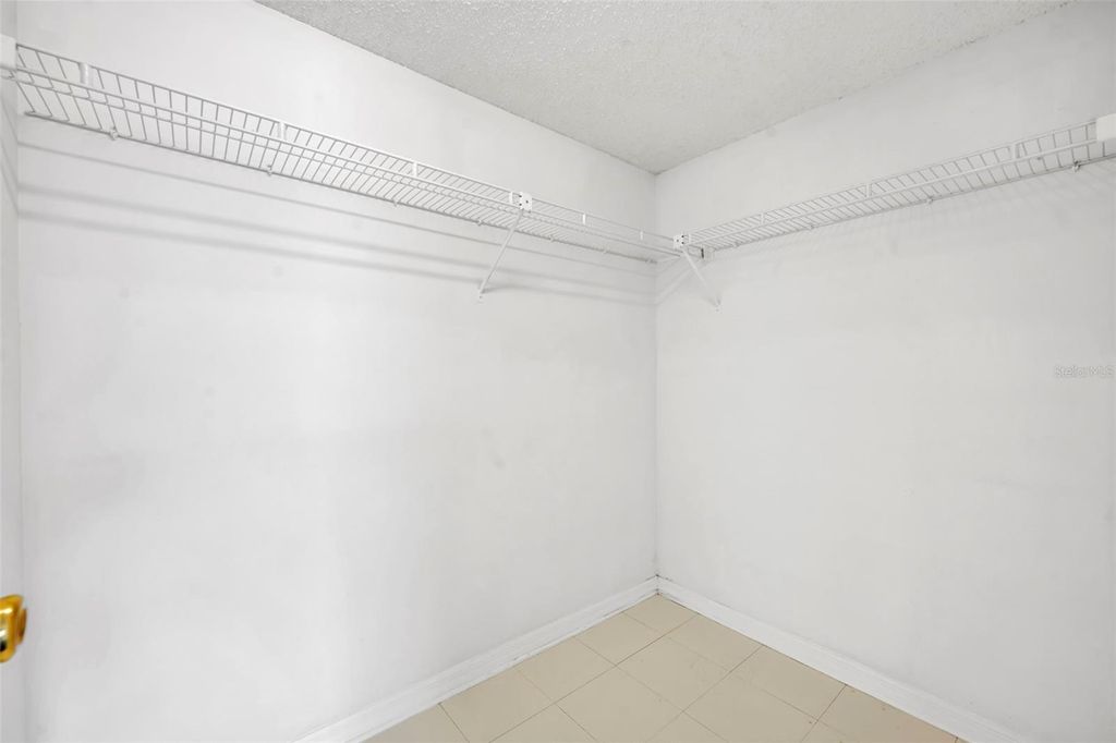 Image 21 of property listing at 2427 TACK ROOM LANE 8, Orlando, FL 32812