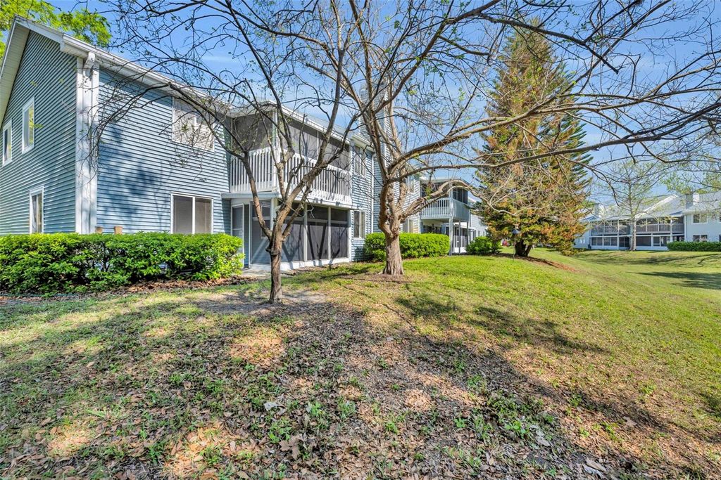 Image 30 of property listing at 2427 TACK ROOM LANE 8, Orlando, FL 32812