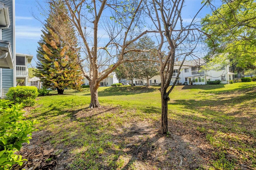 Image 31 of property listing at 2427 TACK ROOM LANE 8, Orlando, FL 32812