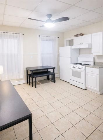 9 Breed Street 2, Lynn, MA 01902