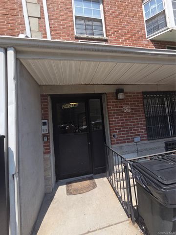 2471 B crotona, Bronx, NY 10458