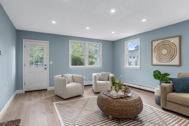 26 Old Coach Rd, Cohasset, MA 02025