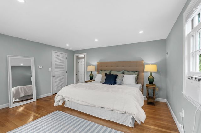 26 Old Coach Rd, Cohasset, MA 02025