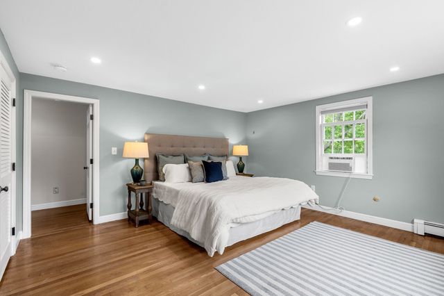 26 Old Coach Rd, Cohasset, MA 02025