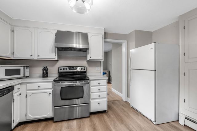 26 Old Coach Rd, Cohasset, MA 02025