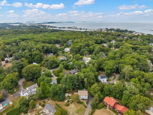 26 Old Coach Rd, Cohasset, MA 02025