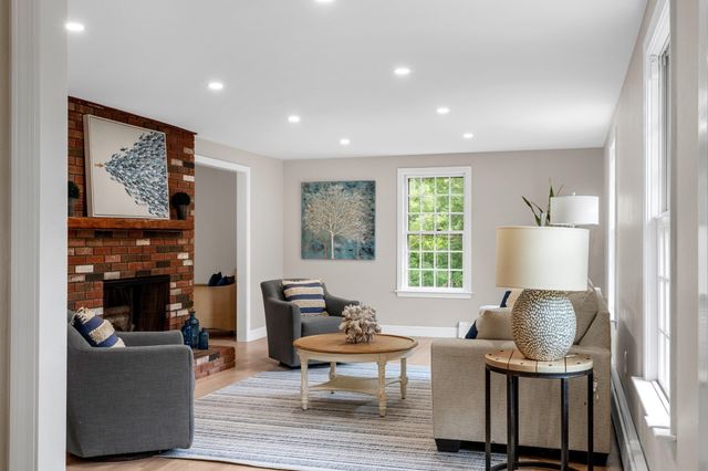 26 Old Coach Rd, Cohasset, MA 02025