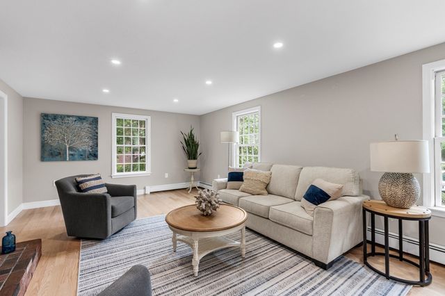 26 Old Coach Rd, Cohasset, MA 02025