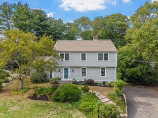 26 Old Coach Rd, Cohasset, MA 02025