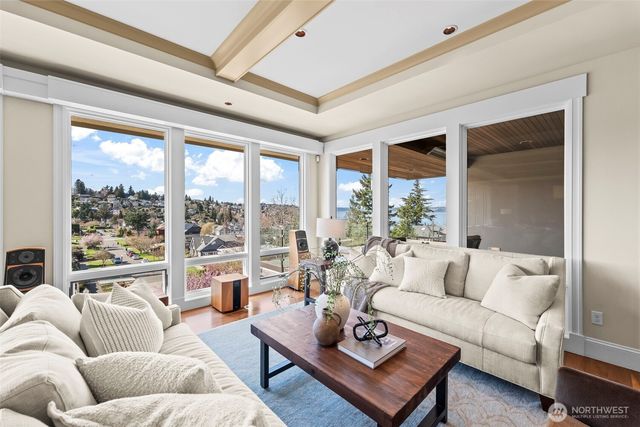 319 N 10th Street, Tacoma, WA 98403