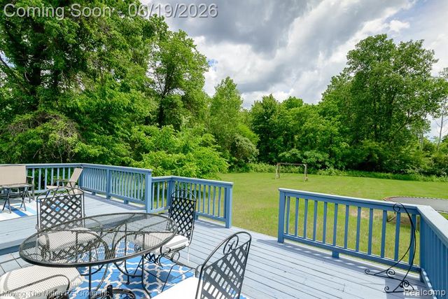 24567 Sherwood Road, Belleville, MI 48111