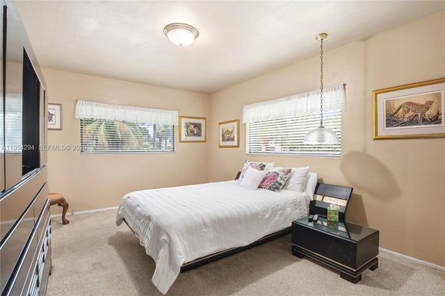 11505 N Bayshore Dr, North Miami, FL 33181