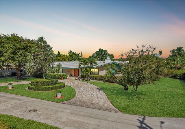 11505 N Bayshore Dr, North Miami, FL 33181