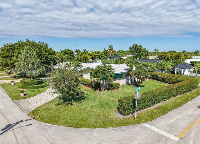 11505 N Bayshore Dr, North Miami, FL 33181