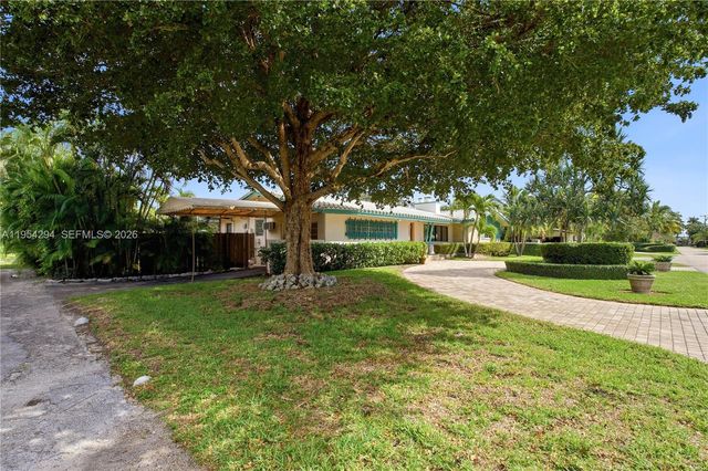 11505 N Bayshore Dr, North Miami, FL 33181