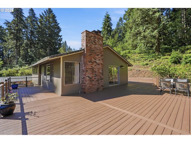 20195 S ATHENS Dr, Oregon City, OR 97045