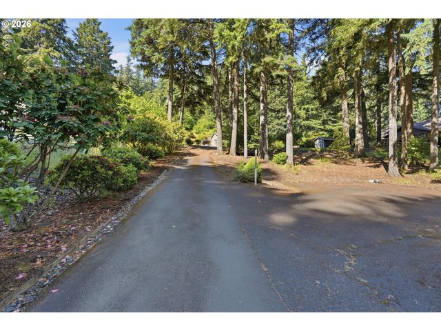 20195 S ATHENS Dr, Oregon City, OR 97045