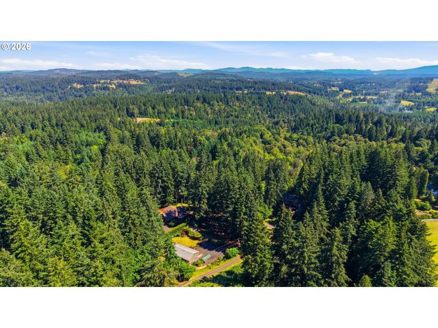 20195 S ATHENS Dr, Oregon City, OR 97045
