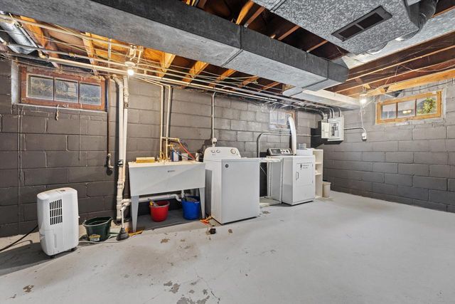 6405 W Clarke STREET, Wauwatosa, WI 53213