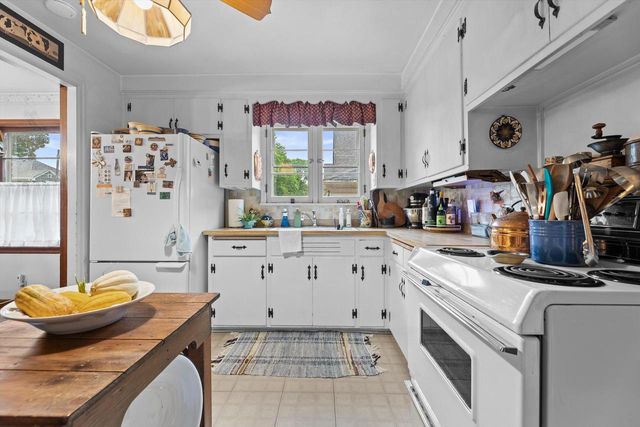 6405 W Clarke STREET, Wauwatosa, WI 53213