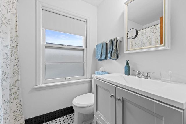 6405 W Clarke STREET, Wauwatosa, WI 53213