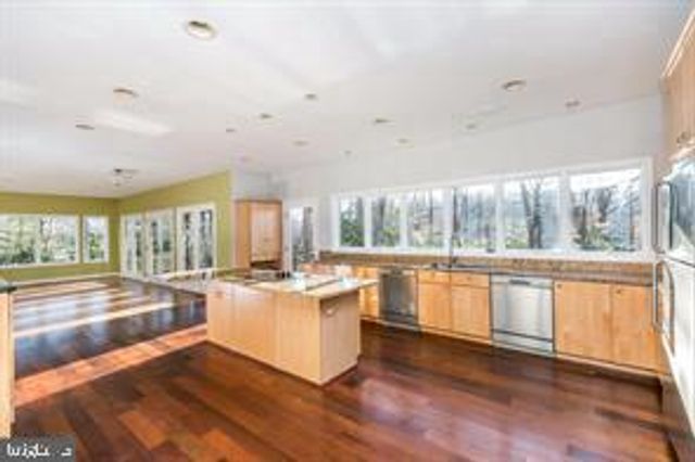 126 GILBERT CT, Edgewater, MD 21037