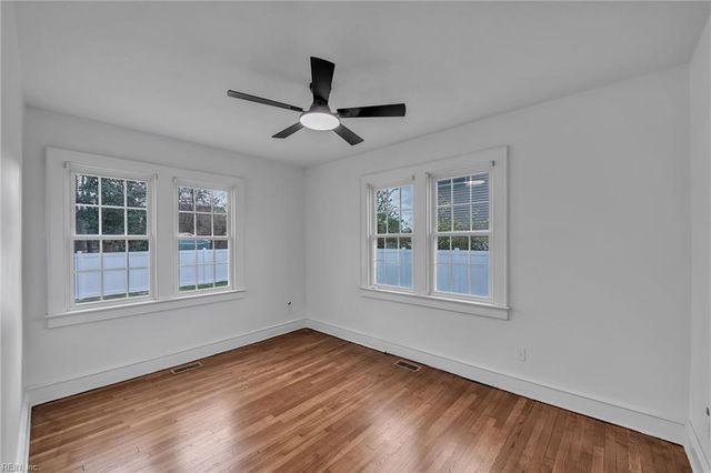 1263 W Queen ST, Hampton, VA 23669