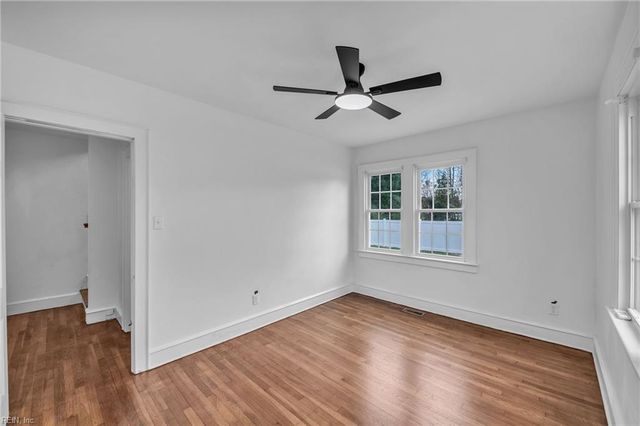 1263 W Queen ST, Hampton, VA 23669