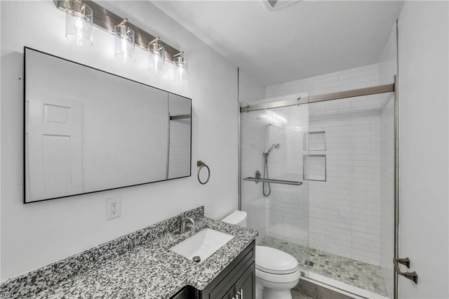 1263 W Queen ST, Hampton, VA 23669