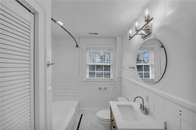 1263 W Queen ST, Hampton, VA 23669