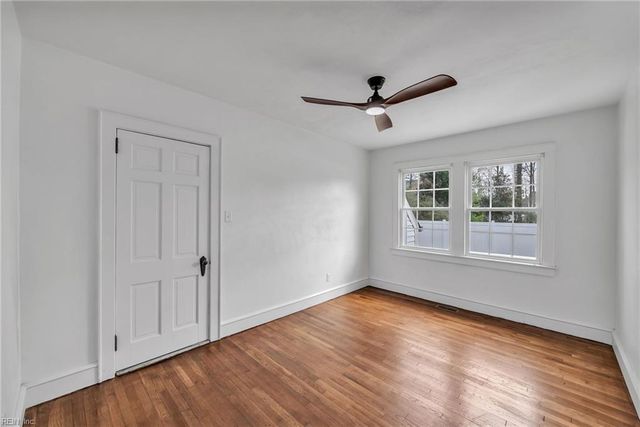 1263 W Queen ST, Hampton, VA 23669