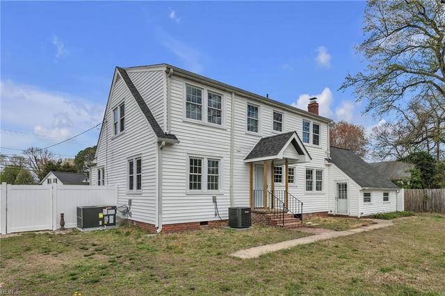 1263 W Queen ST, Hampton, VA 23669