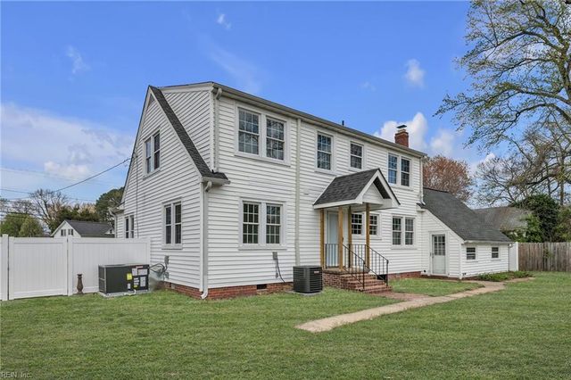 1263 W Queen ST, Hampton, VA 23669