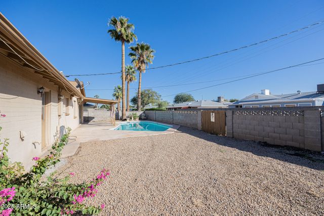 1239 E HERMOSA Drive, Tempe, AZ 85282