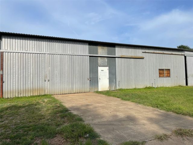 1412 Ward Bend Road, Sealy, TX 77474