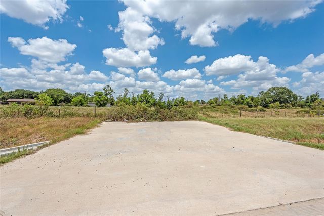 1412 Ward Bend Road, Sealy, TX 77474