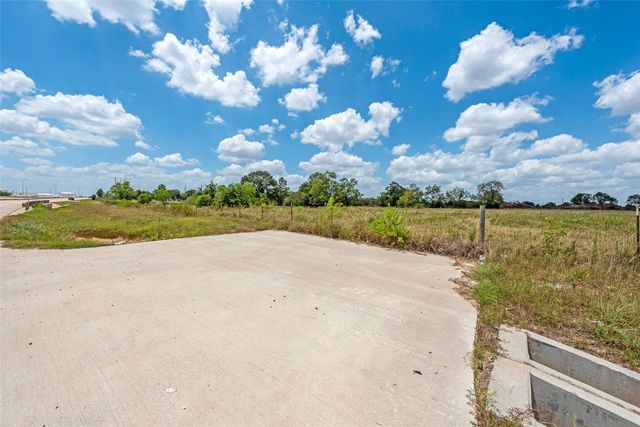1412 Ward Bend Road, Sealy, TX 77474