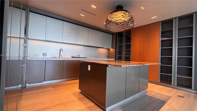 18975 Collins Ave 2500, Sunny Isles Beach, FL 33160