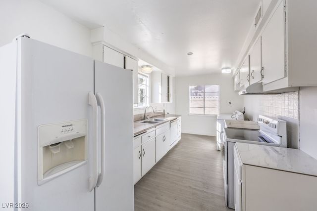 5401 Longridge Avenue, Las Vegas, NV 89146