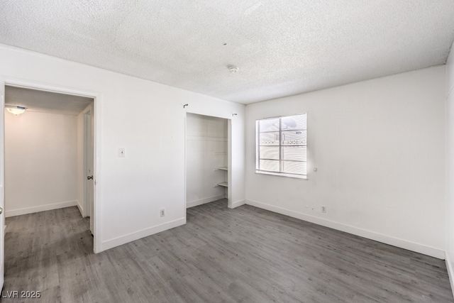 5401 Longridge Avenue, Las Vegas, NV 89146