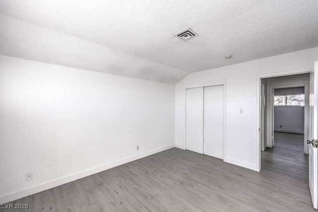 5401 Longridge Avenue, Las Vegas, NV 89146