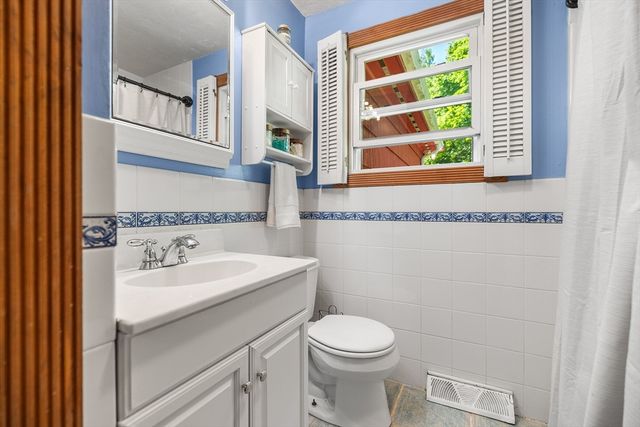 85 Malley Ave, Avon, MA 02322