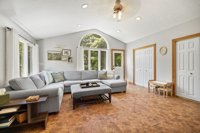 85 Malley Ave, Avon, MA 02322