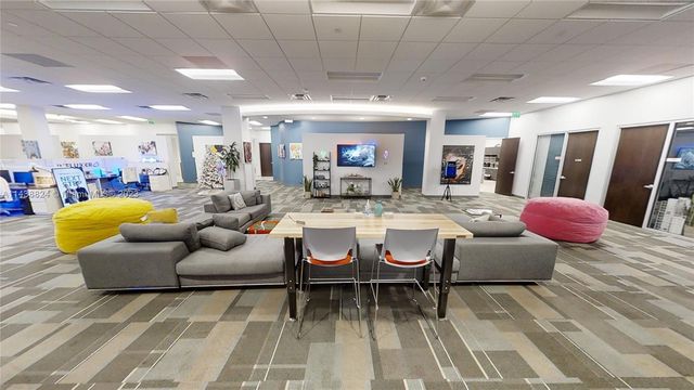 1501 Biscayne Blvd INT, Miami, FL 33132