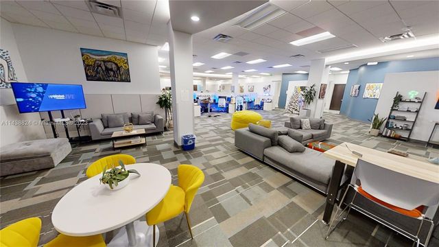 1501 Biscayne Blvd INT, Miami, FL 33132