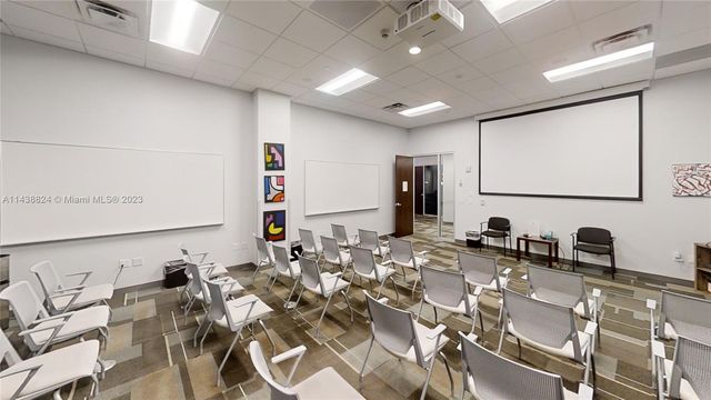 1501 Biscayne Blvd INT, Miami, FL 33132