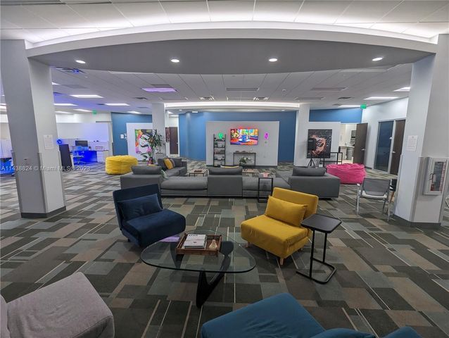 1501 Biscayne Blvd INT, Miami, FL 33132