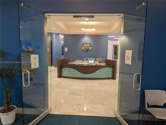 1501 Biscayne Blvd INT, Miami, FL 33132