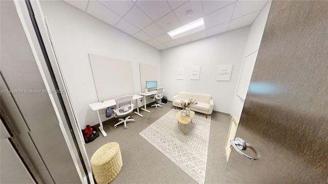 1501 Biscayne Blvd INT, Miami, FL 33132